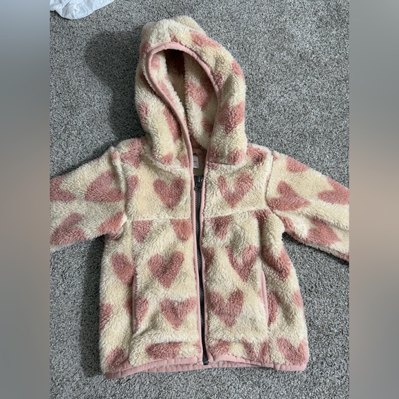 Hanna Andersson Print Recycled Marshmallow Fleece Jacket in Oat Hearts Size 2T - Picture 3 of 15